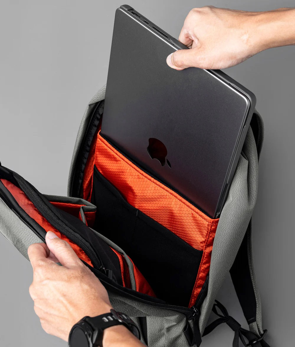 Alpaka Metro Backpack